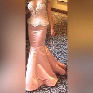 Sherri Hill Pink Satin Mermaid Peplum long gown / dress. Size 2.